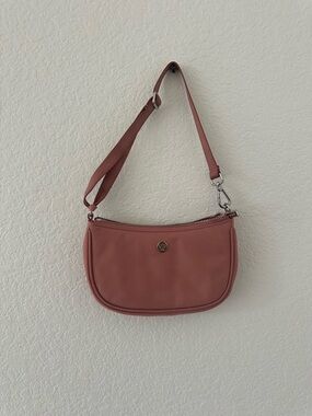 Lululemon shoulder bag